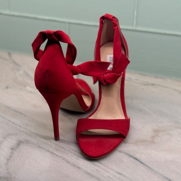Steve Madden red suede tie up ankle sandals size 7 - Picture 7 of 8